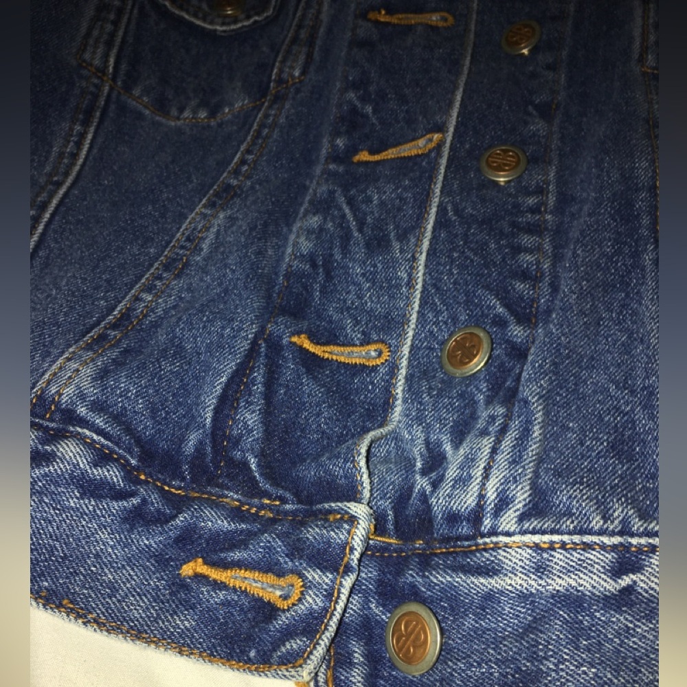 BILL BLASS | Vintage Blue Denim Jacket - Picture 5 of 15
